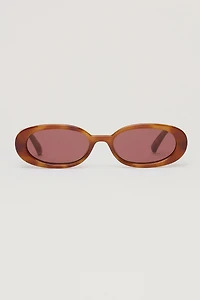 LE SPECS | Outta Love Oval Sunglasses