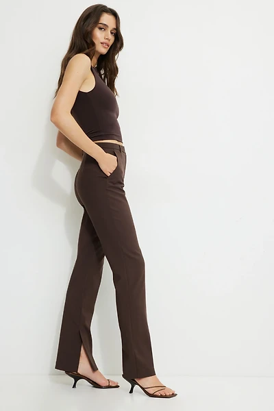 Pantalon à jambe ajustée taille haute