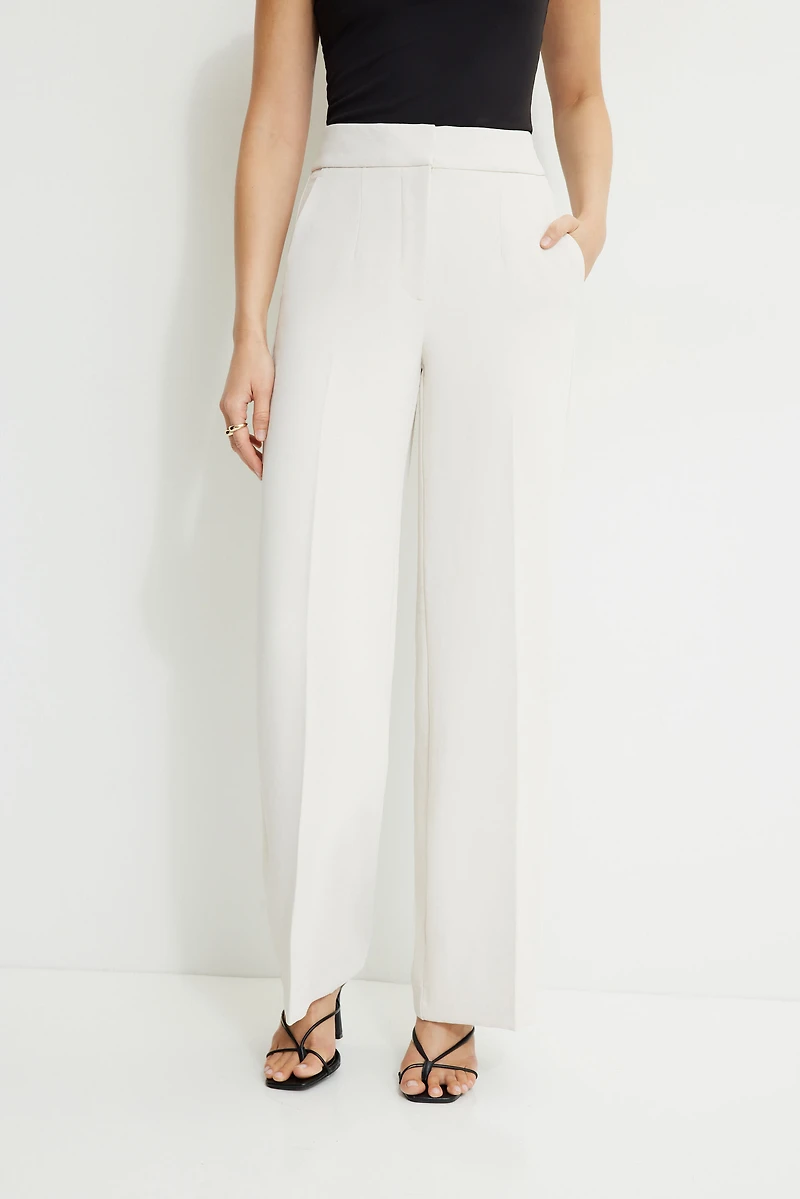 Pantalon fluide à jambe droite Yasmin