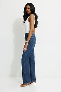 Jean à taille haute et jambe droite Cara