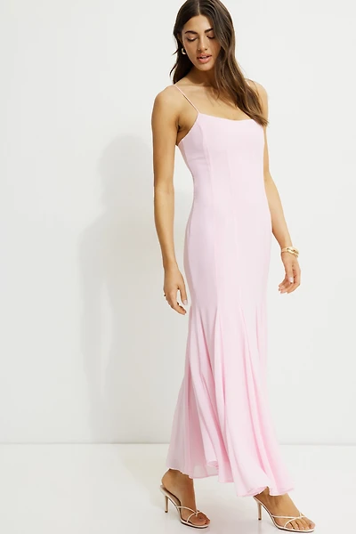 Robe maxi style sirène à col échancré