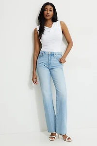 Jean à taille haute et jambe droite Cara