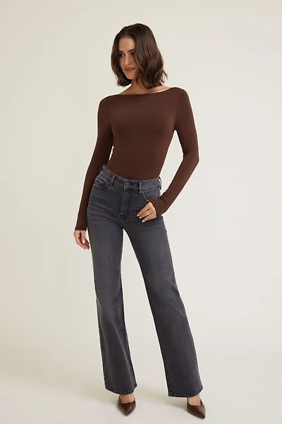 Jean semi-évasé à taille haute Elodie