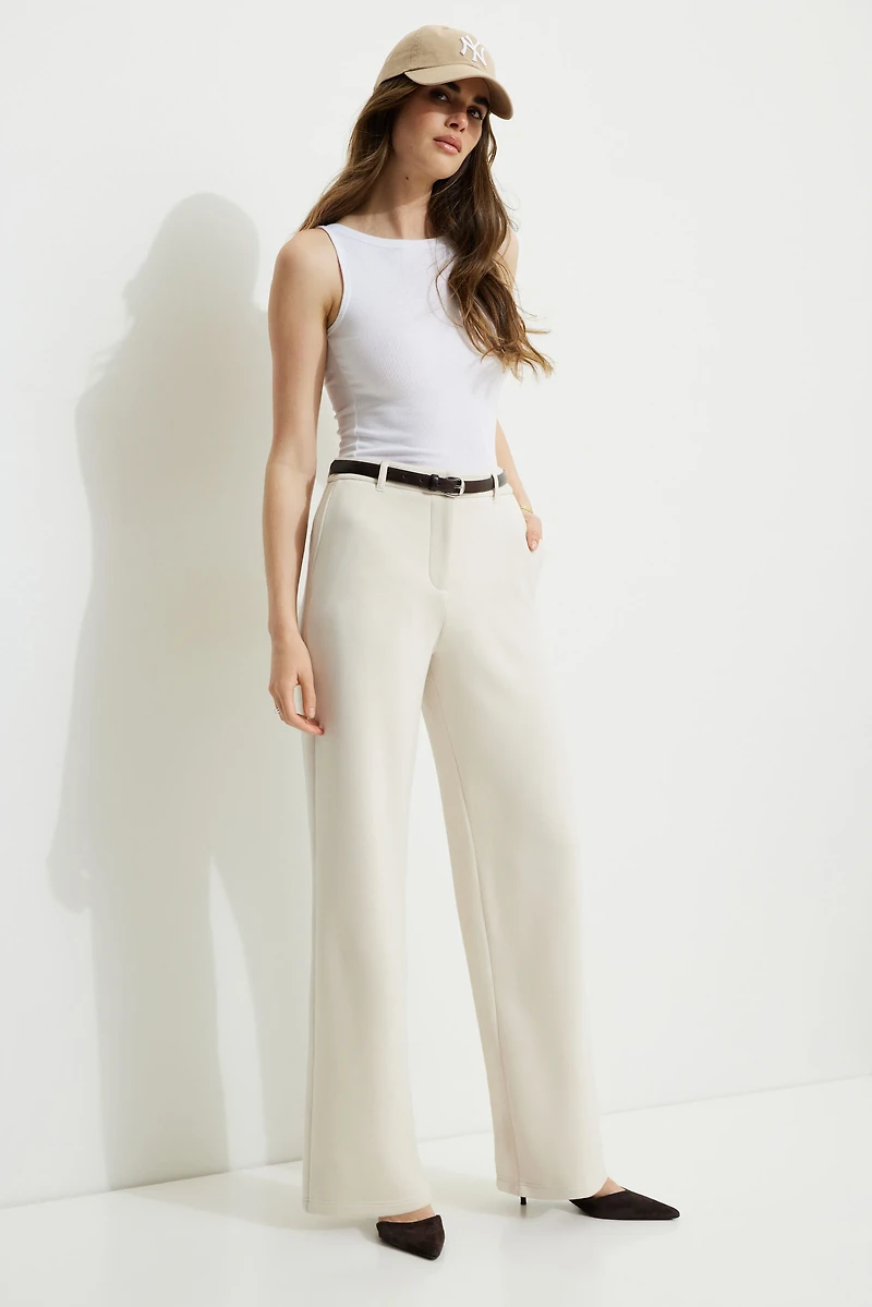 Pantalon Anywear à jambe droite en scuba