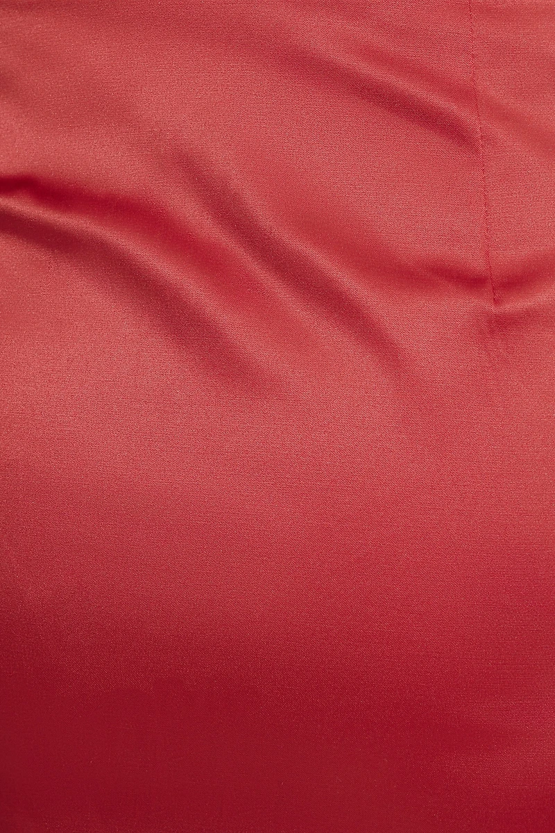 Minijupe en satin à boucle