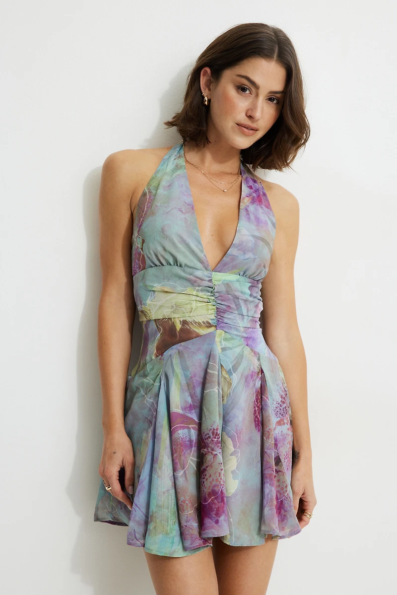 Minirobe à col en V et volants