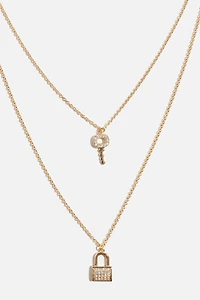 Collier à pavé avec pendentif de serrure et de clé