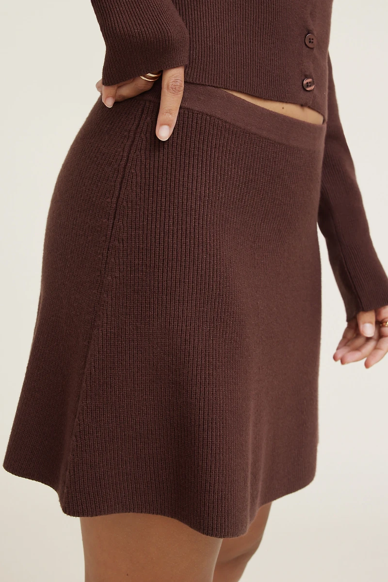 Minijupe en tricot côtelé A coupe