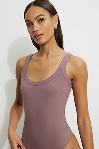 Justaucorps côtelé à col échancré