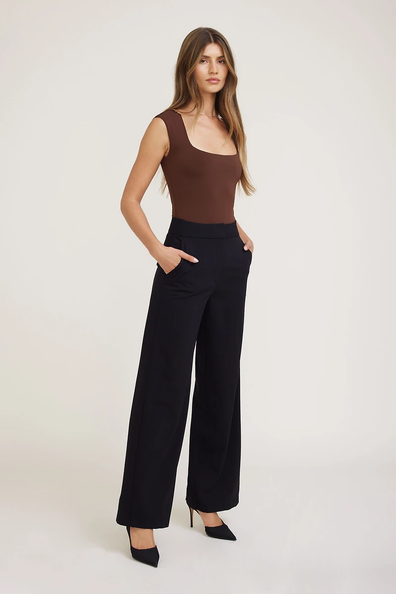 Pantalon Yasmin à jambe droite