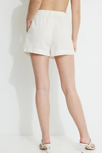 Short plissé en lin