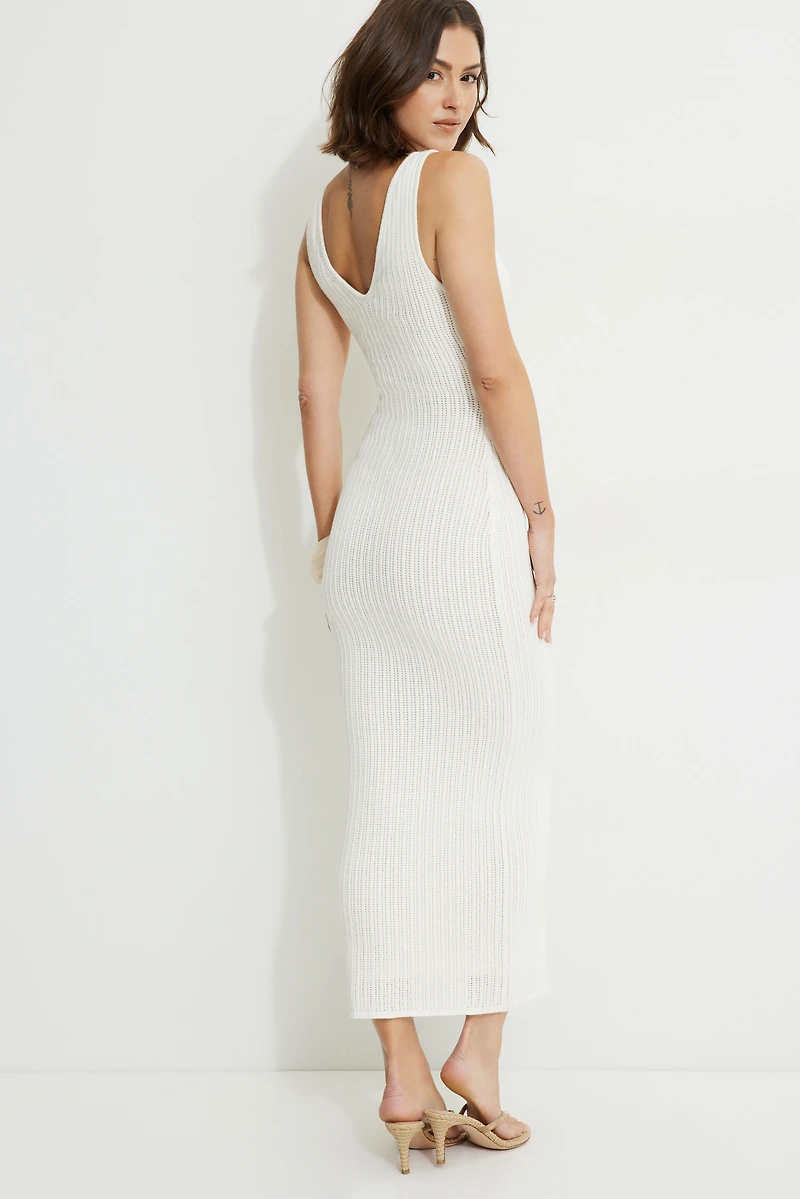 Robe maxi en tricot crocheté à col V