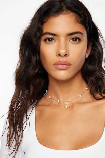 Layered Delicate Pearl Necklace