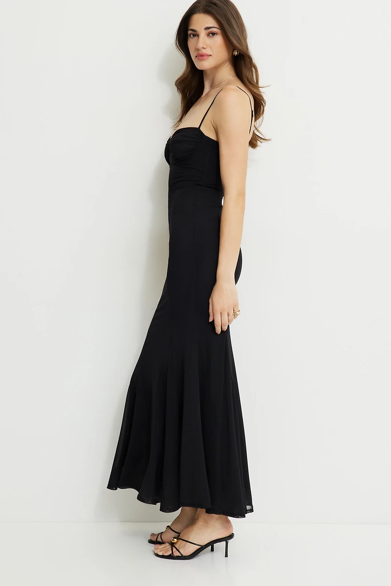 Robe maxi en maille à col cœur