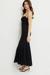 Robe maxi en maille à col cœur