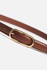 Ceinture très mince en faux cuir à boucle ovale