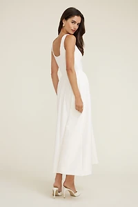 Robe maxi évasée à col échancré en point de Rome
