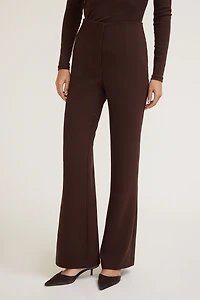Pantalon ajusté à jambe semi-évasée Stevie