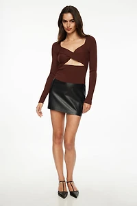 Chandail torsadé avec entaille