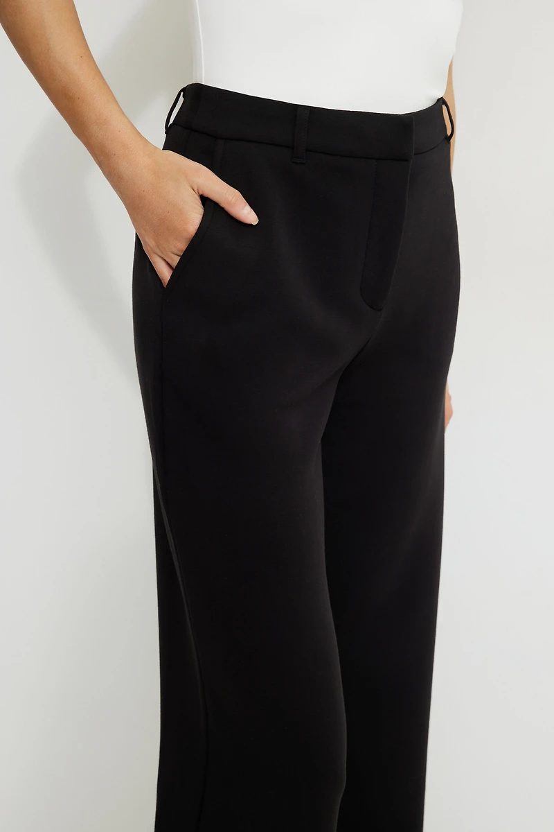 Pantalon Anywear à jambe droite