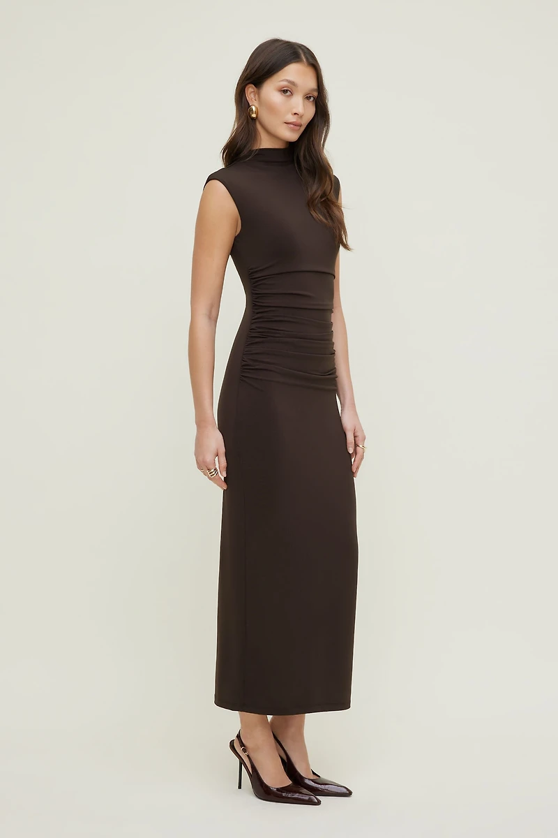 Robe maxi sculptante à col montant Bria