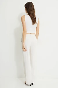 Pantalon fluide et épuré à jambe droite