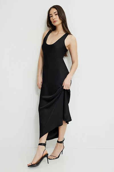 Robe nuisette maxi en satin Roux