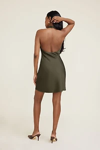 Minirobe en satin à col licou