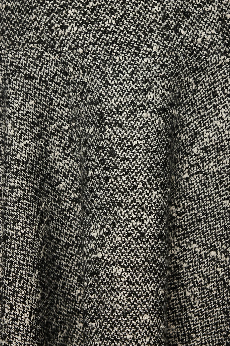 Minirobe évasée en tweed