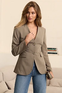 Veston sans col noué à la taille
