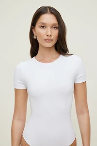 Justaucorps sculptant à col rond