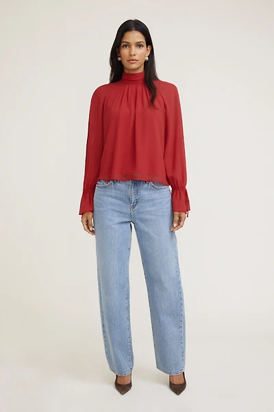 Blouse froncée à col montant