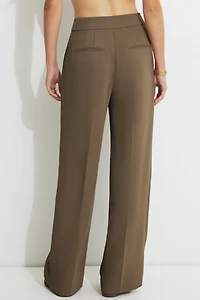 Pantalon fluide à jambe droite Yasmin