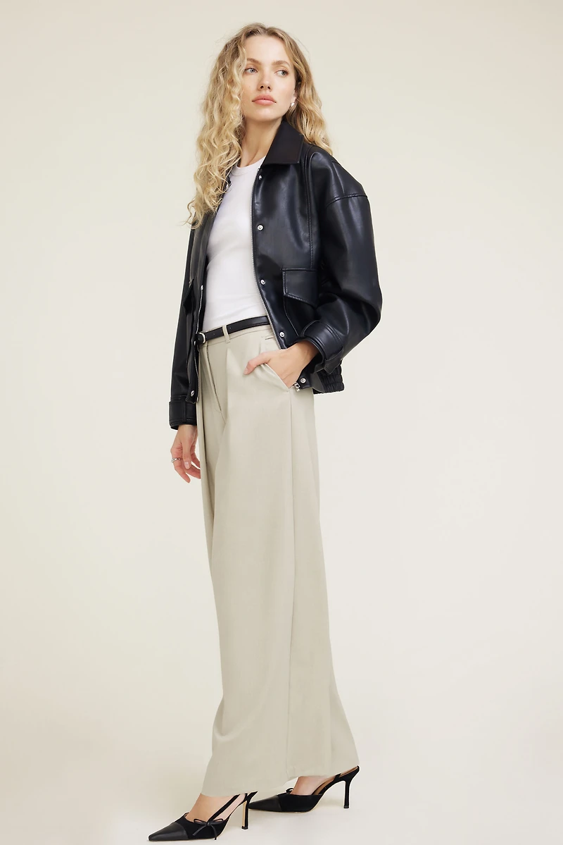 Pantalon plissé à jambe large