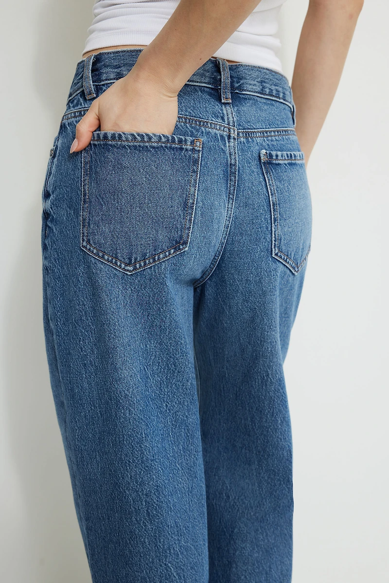 Sydney Mid Rise Baggy Fit Jeans