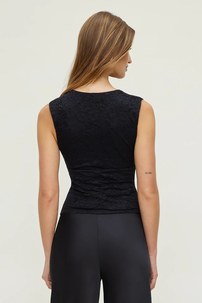 Camisole froncée en dentelle