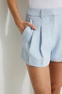 Short volumineux et fluide