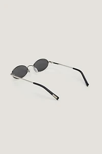 LE SPECS | Lunettes de soleil ovales minces « Love Train »