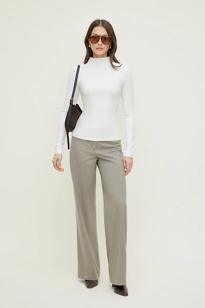 Haut à col montant et manches longues