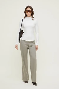 Haut à col montant et manches longues