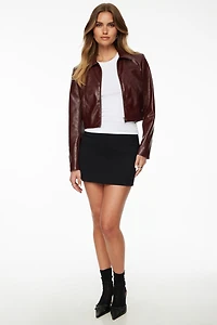 Blouson écourté en faux cuir