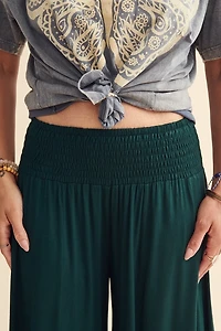 Unique June Bug Barcelona Pants - boho Chic & Effortless!