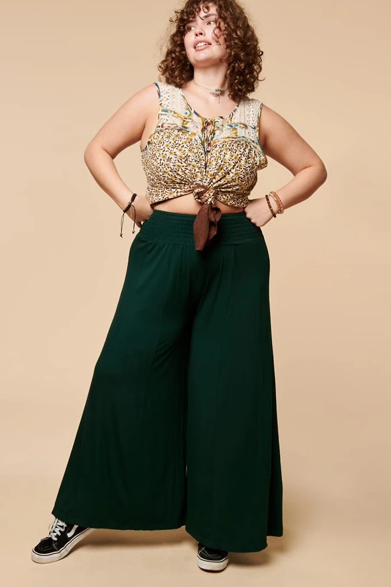 Unique June Bug Barcelona Pants - boho Chic & Effortless!