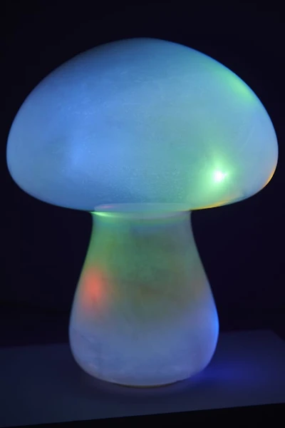 Large Opalescent Mushroom Lamp