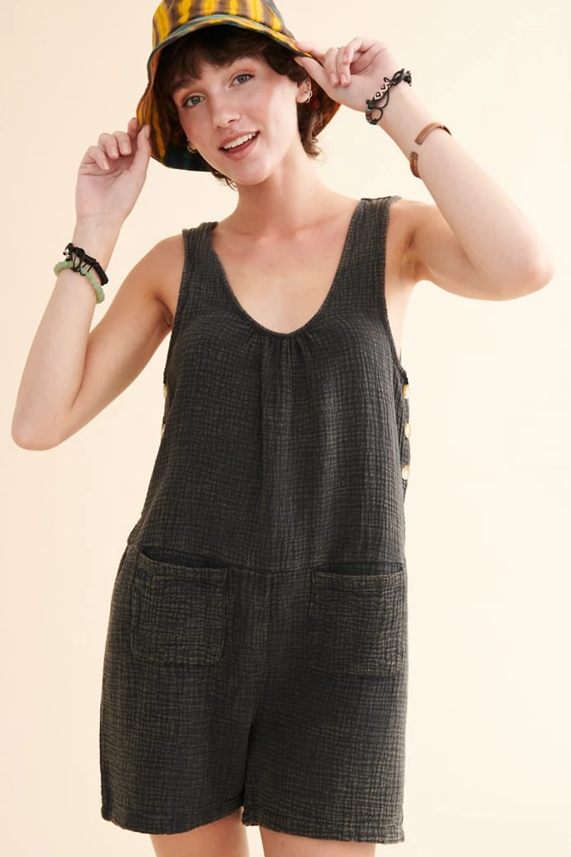 Black Gauze Pocket Tank Romper - Effortless Style for Free Spirits