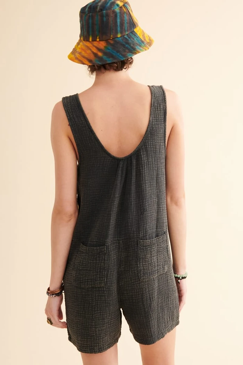 Black Gauze Pocket Tank Romper - Effortless Style for Free Spirits