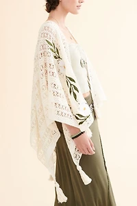 Daisies Patches Tassel Shawl