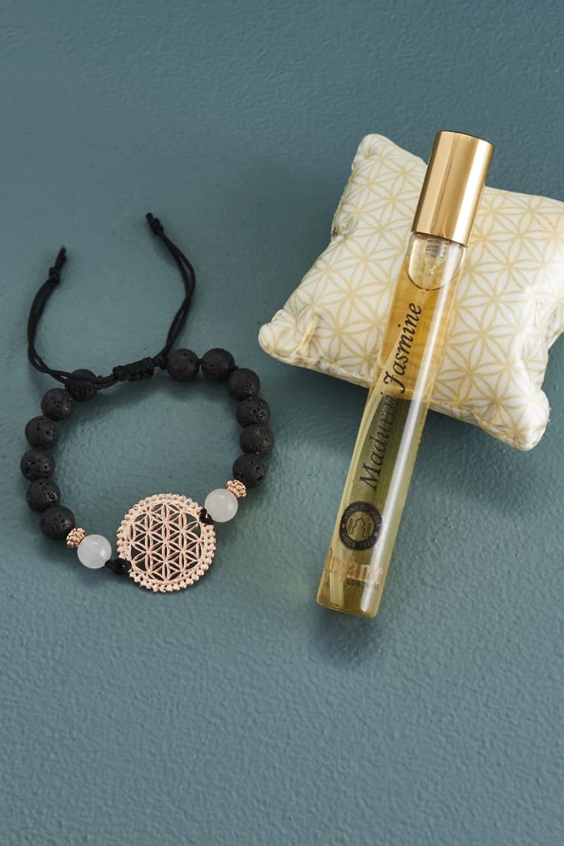 Buy Jasmine Organic Goodness Scented Bracelet and Fragrance Spray Set Online at Earthbound Trading