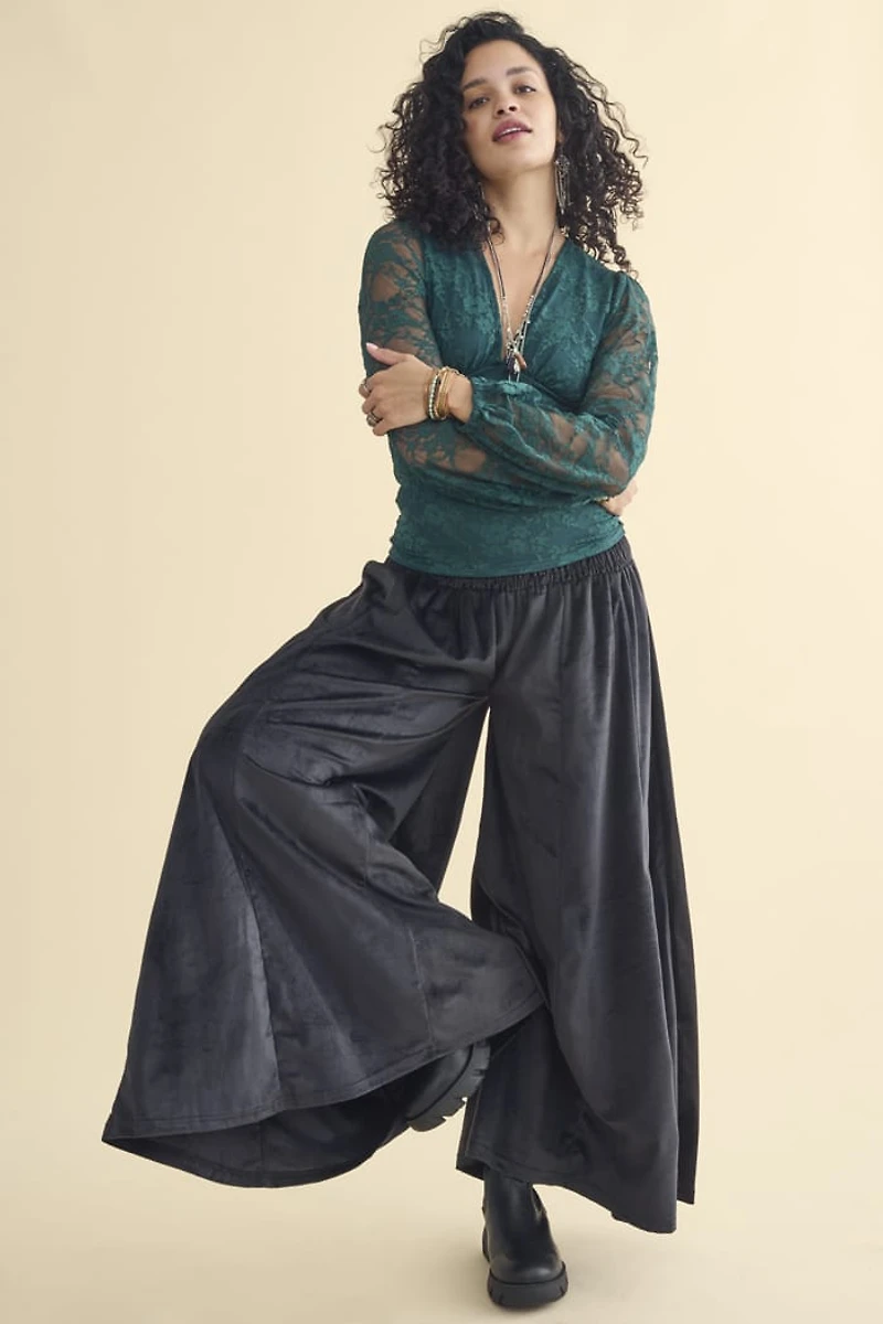 Black Velvet Barcelona Pants