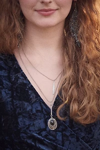 Black Faux Stone Oval Feather Lariat Necklace